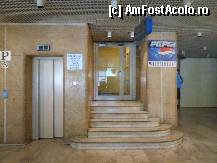[P05] Hotel Pliska - Sofia, langa lifturi, scara de acces la restaurant si la etajele superioare. » foto by iulianic
 - 
<span class="allrVoted glyphicon glyphicon-heart hidden" id="av325779"></span>
<a class="m-l-10 hidden" id="sv325779" onclick="voting_Foto_DelVot(,325779,11671)" role="button">șterge vot <span class="glyphicon glyphicon-remove"></span></a>
<a id="v9325779" class=" c-red"  onclick="voting_Foto_SetVot(325779)" role="button"><span class="glyphicon glyphicon-heart-empty"></span> <b>LIKE</b> = Votează poza</a> <img class="hidden"  id="f325779W9" src="/imagini/loader.gif" border="0" /><span class="AjErrMes hidden" id="e325779ErM"></span>