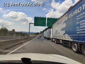 [P10] „Coda” de tiruri (lungă de peste 10 km!!) la granița sloveno-italiană » foto by crismis
 - 
<span class="allrVoted glyphicon glyphicon-heart hidden" id="av1502482"></span>
<a class="m-l-10 hidden" id="sv1502482" onclick="voting_Foto_DelVot(,1502482,11696)" role="button">șterge vot <span class="glyphicon glyphicon-remove"></span></a>
<a id="v91502482" class=" c-red"  onclick="voting_Foto_SetVot(1502482)" role="button"><span class="glyphicon glyphicon-heart-empty"></span> <b>LIKE</b> = Votează poza</a> <img class="hidden"  id="f1502482W9" src="/imagini/loader.gif" border="0" /><span class="AjErrMes hidden" id="e1502482ErM"></span>