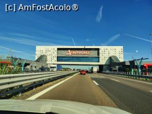 [P61] Pe autostradă în Italia » foto by crismis
 - 
<span class="allrVoted glyphicon glyphicon-heart hidden" id="av1502530"></span>
<a class="m-l-10 hidden" id="sv1502530" onclick="voting_Foto_DelVot(,1502530,11696)" role="button">șterge vot <span class="glyphicon glyphicon-remove"></span></a>
<a id="v91502530" class=" c-red"  onclick="voting_Foto_SetVot(1502530)" role="button"><span class="glyphicon glyphicon-heart-empty"></span> <b>LIKE</b> = Votează poza</a> <img class="hidden"  id="f1502530W9" src="/imagini/loader.gif" border="0" /><span class="AjErrMes hidden" id="e1502530ErM"></span>