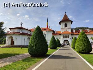 [P74] Mănăstirea Brâncoveanu, Sâmbăta de Sus » foto by crismis
 - 
<span class="allrVoted glyphicon glyphicon-heart hidden" id="av1502551"></span>
<a class="m-l-10 hidden" id="sv1502551" onclick="voting_Foto_DelVot(,1502551,11696)" role="button">șterge vot <span class="glyphicon glyphicon-remove"></span></a>
<a id="v91502551" class=" c-red"  onclick="voting_Foto_SetVot(1502551)" role="button"><span class="glyphicon glyphicon-heart-empty"></span> <b>LIKE</b> = Votează poza</a> <img class="hidden"  id="f1502551W9" src="/imagini/loader.gif" border="0" /><span class="AjErrMes hidden" id="e1502551ErM"></span>