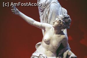 [P29] Selfie! @ Musee d'Orasy » foto by Ammelie
 - 
<span class="allrVoted glyphicon glyphicon-heart hidden" id="av753176"></span>
<a class="m-l-10 hidden" id="sv753176" onclick="voting_Foto_DelVot(,753176,11886)" role="button">șterge vot <span class="glyphicon glyphicon-remove"></span></a>
<a id="v9753176" class=" c-red"  onclick="voting_Foto_SetVot(753176)" role="button"><span class="glyphicon glyphicon-heart-empty"></span> <b>LIKE</b> = Votează poza</a> <img class="hidden"  id="f753176W9" src="/imagini/loader.gif" border="0" /><span class="AjErrMes hidden" id="e753176ErM"></span>