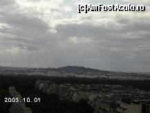 [P19] Vedere spre vest. Se vede parcul Bois de Boulogne şi în stânga-jos Avenue Foch. Chiar în mijloc, pe deal se află Fort Mont-Valérien » foto by Costi
 - 
<span class="allrVoted glyphicon glyphicon-heart hidden" id="av96660"></span>
<a class="m-l-10 hidden" id="sv96660" onclick="voting_Foto_DelVot(,96660,11886)" role="button">șterge vot <span class="glyphicon glyphicon-remove"></span></a>
<a id="v996660" class=" c-red"  onclick="voting_Foto_SetVot(96660)" role="button"><span class="glyphicon glyphicon-heart-empty"></span> <b>LIKE</b> = Votează poza</a> <img class="hidden"  id="f96660W9" src="/imagini/loader.gif" border="0" /><span class="AjErrMes hidden" id="e96660ErM"></span>