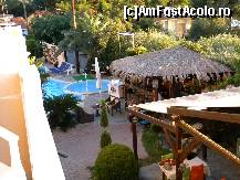 [P25] colt de piscina si bar (vedere din camera)  » foto by popescu a
 - 
<span class="allrVoted glyphicon glyphicon-heart hidden" id="av474336"></span>
<a class="m-l-10 hidden" id="sv474336" onclick="voting_Foto_DelVot(,474336,11907)" role="button">șterge vot <span class="glyphicon glyphicon-remove"></span></a>
<a id="v9474336" class=" c-red"  onclick="voting_Foto_SetVot(474336)" role="button"><span class="glyphicon glyphicon-heart-empty"></span> <b>LIKE</b> = Votează poza</a> <img class="hidden"  id="f474336W9" src="/imagini/loader.gif" border="0" /><span class="AjErrMes hidden" id="e474336ErM"></span>