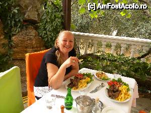 [P08] se maninca cele mai savuroase cotlete de miel (si multe alte feluri delicioase) la hotel Potos » foto by popescu a
 - 
<span class="allrVoted glyphicon glyphicon-heart hidden" id="av472801"></span>
<a class="m-l-10 hidden" id="sv472801" onclick="voting_Foto_DelVot(,472801,11907)" role="button">șterge vot <span class="glyphicon glyphicon-remove"></span></a>
<a id="v9472801" class=" c-red"  onclick="voting_Foto_SetVot(472801)" role="button"><span class="glyphicon glyphicon-heart-empty"></span> <b>LIKE</b> = Votează poza</a> <img class="hidden"  id="f472801W9" src="/imagini/loader.gif" border="0" /><span class="AjErrMes hidden" id="e472801ErM"></span>