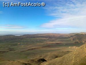 [P56] Pustia Gareji, vedere spre Azerbaijan » foto by calator2000
 - 
<span class="allrVoted glyphicon glyphicon-heart hidden" id="av813071"></span>
<a class="m-l-10 hidden" id="sv813071" onclick="voting_Foto_DelVot(,813071,11911)" role="button">șterge vot <span class="glyphicon glyphicon-remove"></span></a>
<a id="v9813071" class=" c-red"  onclick="voting_Foto_SetVot(813071)" role="button"><span class="glyphicon glyphicon-heart-empty"></span> <b>LIKE</b> = Votează poza</a> <img class="hidden"  id="f813071W9" src="/imagini/loader.gif" border="0" /><span class="AjErrMes hidden" id="e813071ErM"></span>