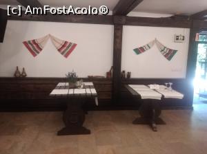 [P28] Md la prima vizită, salon Ciuleandra, Cornul Vânătorului, Pitești » foto by Mioritik
 - 
<span class="allrVoted glyphicon glyphicon-heart hidden" id="av1363814"></span>
<a class="m-l-10 hidden" id="sv1363814" onclick="voting_Foto_DelVot(,1363814,11962)" role="button">șterge vot <span class="glyphicon glyphicon-remove"></span></a>
<a id="v91363814" class=" c-red"  onclick="voting_Foto_SetVot(1363814)" role="button"><span class="glyphicon glyphicon-heart-empty"></span> <b>LIKE</b> = Votează poza</a> <img class="hidden"  id="f1363814W9" src="/imagini/loader.gif" border="0" /><span class="AjErrMes hidden" id="e1363814ErM"></span>