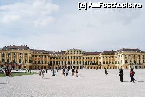 [P13] Viena, Palatul Schonbrunn » foto by unq
 - 
<span class="allrVoted glyphicon glyphicon-heart hidden" id="av482293"></span>
<a class="m-l-10 hidden" id="sv482293" onclick="voting_Foto_DelVot(,482293,12039)" role="button">șterge vot <span class="glyphicon glyphicon-remove"></span></a>
<a id="v9482293" class=" c-red"  onclick="voting_Foto_SetVot(482293)" role="button"><span class="glyphicon glyphicon-heart-empty"></span> <b>LIKE</b> = Votează poza</a> <img class="hidden"  id="f482293W9" src="/imagini/loader.gif" border="0" /><span class="AjErrMes hidden" id="e482293ErM"></span>