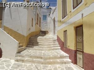 [P16] Stradă în Symi » foto by irinad
 - 
<span class="allrVoted glyphicon glyphicon-heart hidden" id="av979842"></span>
<a class="m-l-10 hidden" id="sv979842" onclick="voting_Foto_DelVot(,979842,12104)" role="button">șterge vot <span class="glyphicon glyphicon-remove"></span></a>
<a id="v9979842" class=" c-red"  onclick="voting_Foto_SetVot(979842)" role="button"><span class="glyphicon glyphicon-heart-empty"></span> <b>LIKE</b> = Votează poza</a> <img class="hidden"  id="f979842W9" src="/imagini/loader.gif" border="0" /><span class="AjErrMes hidden" id="e979842ErM"></span>