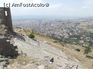 [P20] Bergama văzută de sus, de la Akropolis şi parţial cel mai abrupt teatru antic din lume » foto by irinad
 - 
<span class="allrVoted glyphicon glyphicon-heart hidden" id="av979846"></span>
<a class="m-l-10 hidden" id="sv979846" onclick="voting_Foto_DelVot(,979846,12104)" role="button">șterge vot <span class="glyphicon glyphicon-remove"></span></a>
<a id="v9979846" class=" c-red"  onclick="voting_Foto_SetVot(979846)" role="button"><span class="glyphicon glyphicon-heart-empty"></span> <b>LIKE</b> = Votează poza</a> <img class="hidden"  id="f979846W9" src="/imagini/loader.gif" border="0" /><span class="AjErrMes hidden" id="e979846ErM"></span>
