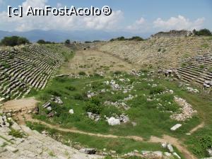 [P23] Stadionul antic din Aphrodisias » foto by irinad
 - 
<span class="allrVoted glyphicon glyphicon-heart hidden" id="av979849"></span>
<a class="m-l-10 hidden" id="sv979849" onclick="voting_Foto_DelVot(,979849,12104)" role="button">șterge vot <span class="glyphicon glyphicon-remove"></span></a>
<a id="v9979849" class=" c-red"  onclick="voting_Foto_SetVot(979849)" role="button"><span class="glyphicon glyphicon-heart-empty"></span> <b>LIKE</b> = Votează poza</a> <img class="hidden"  id="f979849W9" src="/imagini/loader.gif" border="0" /><span class="AjErrMes hidden" id="e979849ErM"></span>