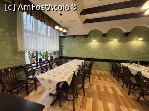 [P07] Restaurant Național Rădăuți,sala de mese principală » foto by AZE
 - 
<span class="allrVoted glyphicon glyphicon-heart hidden" id="av1480023"></span>
<a class="m-l-10 hidden" id="sv1480023" onclick="voting_Foto_DelVot(,1480023,12132)" role="button">șterge vot <span class="glyphicon glyphicon-remove"></span></a>
<a id="v91480023" class=" c-red"  onclick="voting_Foto_SetVot(1480023)" role="button"><span class="glyphicon glyphicon-heart-empty"></span> <b>LIKE</b> = Votează poza</a> <img class="hidden"  id="f1480023W9" src="/imagini/loader.gif" border="0" /><span class="AjErrMes hidden" id="e1480023ErM"></span>