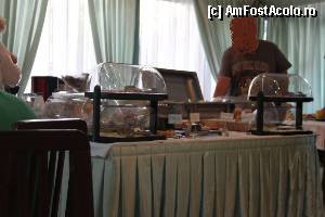 [P15] Hotel Ambasador - bufet mic dejun » foto by cristi_an3000
 - 
<span class="allrVoted glyphicon glyphicon-heart hidden" id="av347078"></span>
<a class="m-l-10 hidden" id="sv347078" onclick="voting_Foto_DelVot(,347078,12179)" role="button">șterge vot <span class="glyphicon glyphicon-remove"></span></a>
<a id="v9347078" class=" c-red"  onclick="voting_Foto_SetVot(347078)" role="button"><span class="glyphicon glyphicon-heart-empty"></span> <b>LIKE</b> = Votează poza</a> <img class="hidden"  id="f347078W9" src="/imagini/loader.gif" border="0" /><span class="AjErrMes hidden" id="e347078ErM"></span>