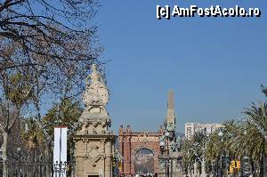 [P05] Arcul de Triumf vazut din Parc de la Ciutadella » foto by Muffin2009*
 - 
<span class="allrVoted glyphicon glyphicon-heart hidden" id="av350673"></span>
<a class="m-l-10 hidden" id="sv350673" onclick="voting_Foto_DelVot(,350673,12198)" role="button">șterge vot <span class="glyphicon glyphicon-remove"></span></a>
<a id="v9350673" class=" c-red"  onclick="voting_Foto_SetVot(350673)" role="button"><span class="glyphicon glyphicon-heart-empty"></span> <b>LIKE</b> = Votează poza</a> <img class="hidden"  id="f350673W9" src="/imagini/loader.gif" border="0" /><span class="AjErrMes hidden" id="e350673ErM"></span>
