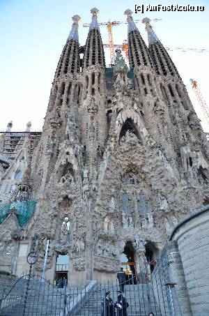 [P76] Sagrada Familia, Fatada Nasterii » foto by Muffin2009*
 - 
<span class="allrVoted glyphicon glyphicon-heart hidden" id="av352273"></span>
<a class="m-l-10 hidden" id="sv352273" onclick="voting_Foto_DelVot(,352273,12198)" role="button">șterge vot <span class="glyphicon glyphicon-remove"></span></a>
<a id="v9352273" class=" c-red"  onclick="voting_Foto_SetVot(352273)" role="button"><span class="glyphicon glyphicon-heart-empty"></span> <b>LIKE</b> = Votează poza</a> <img class="hidden"  id="f352273W9" src="/imagini/loader.gif" border="0" /><span class="AjErrMes hidden" id="e352273ErM"></span>