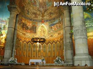 [P09] Interiorul bisericii Temple Expiatori del Sagrat Cor » foto by vlado2
 - 
<span class="allrVoted glyphicon glyphicon-heart hidden" id="av475978"></span>
<a class="m-l-10 hidden" id="sv475978" onclick="voting_Foto_DelVot(,475978,12198)" role="button">șterge vot <span class="glyphicon glyphicon-remove"></span></a>
<a id="v9475978" class=" c-red"  onclick="voting_Foto_SetVot(475978)" role="button"><span class="glyphicon glyphicon-heart-empty"></span> <b>LIKE</b> = Votează poza</a> <img class="hidden"  id="f475978W9" src="/imagini/loader.gif" border="0" /><span class="AjErrMes hidden" id="e475978ErM"></span>