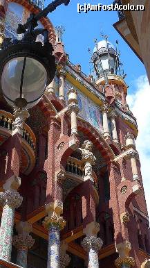 [P19] 17. Palau de la Musica Catalana. Se vede un pic, sus, mozaicul ce reprezinta corul Orfeó Català. » foto by nickro
 - 
<span class="allrVoted glyphicon glyphicon-heart hidden" id="av315602"></span>
<a class="m-l-10 hidden" id="sv315602" onclick="voting_Foto_DelVot(,315602,12198)" role="button">șterge vot <span class="glyphicon glyphicon-remove"></span></a>
<a id="v9315602" class=" c-red"  onclick="voting_Foto_SetVot(315602)" role="button"><span class="glyphicon glyphicon-heart-empty"></span> <b>LIKE</b> = Votează poza</a> <img class="hidden"  id="f315602W9" src="/imagini/loader.gif" border="0" /><span class="AjErrMes hidden" id="e315602ErM"></span>