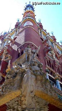 [P22] 20. Palau de la Musica Catalana - sculptura lui Miquel Blay-La canción popular » foto by nickro
 - 
<span class="allrVoted glyphicon glyphicon-heart hidden" id="av315605"></span>
<a class="m-l-10 hidden" id="sv315605" onclick="voting_Foto_DelVot(,315605,12198)" role="button">șterge vot <span class="glyphicon glyphicon-remove"></span></a>
<a id="v9315605" class=" c-red"  onclick="voting_Foto_SetVot(315605)" role="button"><span class="glyphicon glyphicon-heart-empty"></span> <b>LIKE</b> = Votează poza</a> <img class="hidden"  id="f315605W9" src="/imagini/loader.gif" border="0" /><span class="AjErrMes hidden" id="e315605ErM"></span>