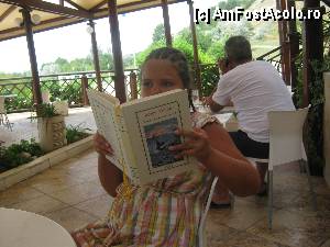 [P19] Mai citim, mai jucam un remy, ne mai uitam seara la singurul post in lb.romana (protv international) ca restul sunt toate in bulgara... si cam atat pe partea de entertainment: -)  » foto by FanSejur
 - 
<span class="allrVoted glyphicon glyphicon-heart hidden" id="av347768"></span>
<a class="m-l-10 hidden" id="sv347768" onclick="voting_Foto_DelVot(,347768,12206)" role="button">șterge vot <span class="glyphicon glyphicon-remove"></span></a>
<a id="v9347768" class=" c-red"  onclick="voting_Foto_SetVot(347768)" role="button"><span class="glyphicon glyphicon-heart-empty"></span> <b>LIKE</b> = Votează poza</a> <img class="hidden"  id="f347768W9" src="/imagini/loader.gif" border="0" /><span class="AjErrMes hidden" id="e347768ErM"></span>