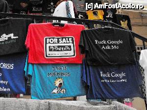 [P12] Pentru amatorii de ”Shopping în Corfu Town” » foto by Ioan Raita
 - 
<span class="allrVoted glyphicon glyphicon-heart hidden" id="av420873"></span>
<a class="m-l-10 hidden" id="sv420873" onclick="voting_Foto_DelVot(,420873,12232)" role="button">șterge vot <span class="glyphicon glyphicon-remove"></span></a>
<a id="v9420873" class=" c-red"  onclick="voting_Foto_SetVot(420873)" role="button"><span class="glyphicon glyphicon-heart-empty"></span> <b>LIKE</b> = Votează poza</a> <img class="hidden"  id="f420873W9" src="/imagini/loader.gif" border="0" /><span class="AjErrMes hidden" id="e420873ErM"></span>