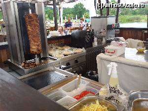 [P03] Shaorma de la snack bar » foto by terner
 - 
<span class="allrVoted glyphicon glyphicon-heart hidden" id="av629881"></span>
<a class="m-l-10 hidden" id="sv629881" onclick="voting_Foto_DelVot(,629881,12245)" role="button">șterge vot <span class="glyphicon glyphicon-remove"></span></a>
<a id="v9629881" class=" c-red"  onclick="voting_Foto_SetVot(629881)" role="button"><span class="glyphicon glyphicon-heart-empty"></span> <b>LIKE</b> = Votează poza</a> <img class="hidden"  id="f629881W9" src="/imagini/loader.gif" border="0" /><span class="AjErrMes hidden" id="e629881ErM"></span>