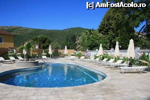 [P01] Piscina Hotelului, micuta dar cocheta...  » foto by Pitis Manuela
 - 
<span class="allrVoted glyphicon glyphicon-heart hidden" id="av349179"></span>
<a class="m-l-10 hidden" id="sv349179" onclick="voting_Foto_DelVot(,349179,12249)" role="button">șterge vot <span class="glyphicon glyphicon-remove"></span></a>
<a id="v9349179" class=" c-red"  onclick="voting_Foto_SetVot(349179)" role="button"><span class="glyphicon glyphicon-heart-empty"></span> <b>LIKE</b> = Votează poza</a> <img class="hidden"  id="f349179W9" src="/imagini/loader.gif" border="0" /><span class="AjErrMes hidden" id="e349179ErM"></span>