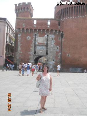 [P08] Perpignan. Turnul Rosu » foto by ileanarosu68
 - 
<span class="allrVoted glyphicon glyphicon-heart hidden" id="av632001"></span>
<a class="m-l-10 hidden" id="sv632001" onclick="voting_Foto_DelVot(,632001,12274)" role="button">șterge vot <span class="glyphicon glyphicon-remove"></span></a>
<a id="v9632001" class=" c-red"  onclick="voting_Foto_SetVot(632001)" role="button"><span class="glyphicon glyphicon-heart-empty"></span> <b>LIKE</b> = Votează poza</a> <img class="hidden"  id="f632001W9" src="/imagini/loader.gif" border="0" /><span class="AjErrMes hidden" id="e632001ErM"></span>
