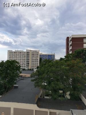 [P16] În centru se vede hotelul Cometa şi în dreapta Hotelul Olimpic » foto by cris1982
 - 
<span class="allrVoted glyphicon glyphicon-heart hidden" id="av1236026"></span>
<a class="m-l-10 hidden" id="sv1236026" onclick="voting_Foto_DelVot(,1236026,12306)" role="button">șterge vot <span class="glyphicon glyphicon-remove"></span></a>
<a id="v91236026" class=" c-red"  onclick="voting_Foto_SetVot(1236026)" role="button"><span class="glyphicon glyphicon-heart-empty"></span> <b>LIKE</b> = Votează poza</a> <img class="hidden"  id="f1236026W9" src="/imagini/loader.gif" border="0" /><span class="AjErrMes hidden" id="e1236026ErM"></span>