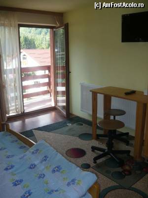 [P03] Tv si balconul » foto by A.E.N
 - 
<span class="allrVoted glyphicon glyphicon-heart hidden" id="av354226"></span>
<a class="m-l-10 hidden" id="sv354226" onclick="voting_Foto_DelVot(,354226,12447)" role="button">șterge vot <span class="glyphicon glyphicon-remove"></span></a>
<a id="v9354226" class=" c-red"  onclick="voting_Foto_SetVot(354226)" role="button"><span class="glyphicon glyphicon-heart-empty"></span> <b>LIKE</b> = Votează poza</a> <img class="hidden"  id="f354226W9" src="/imagini/loader.gif" border="0" /><span class="AjErrMes hidden" id="e354226ErM"></span>