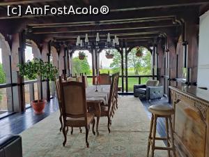 [P22] Hotel Medieval; terasa încuiată de la etaj, în fața liftului » foto by crismis
 - 
<span class="allrVoted glyphicon glyphicon-heart hidden" id="av1388837"></span>
<a class="m-l-10 hidden" id="sv1388837" onclick="voting_Foto_DelVot(,1388837,12507)" role="button">șterge vot <span class="glyphicon glyphicon-remove"></span></a>
<a id="v91388837" class=" c-red"  onclick="voting_Foto_SetVot(1388837)" role="button"><span class="glyphicon glyphicon-heart-empty"></span> <b>LIKE</b> = Votează poza</a> <img class="hidden"  id="f1388837W9" src="/imagini/loader.gif" border="0" /><span class="AjErrMes hidden" id="e1388837ErM"></span>