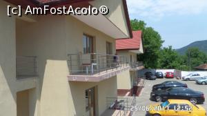[P08] Vilele care aparțin de hotel » foto by ungureanica
 - 
<span class="allrVoted glyphicon glyphicon-heart hidden" id="av887766"></span>
<a class="m-l-10 hidden" id="sv887766" onclick="voting_Foto_DelVot(,887766,12512)" role="button">șterge vot <span class="glyphicon glyphicon-remove"></span></a>
<a id="v9887766" class=" c-red"  onclick="voting_Foto_SetVot(887766)" role="button"><span class="glyphicon glyphicon-heart-empty"></span> <b>LIKE</b> = Votează poza</a> <img class="hidden"  id="f887766W9" src="/imagini/loader.gif" border="0" /><span class="AjErrMes hidden" id="e887766ErM"></span>