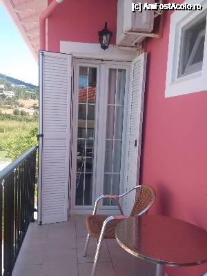 [P03] Balconul cameri 10.  » foto by corinamaria
 - 
<span class="allrVoted glyphicon glyphicon-heart hidden" id="av684382"></span>
<a class="m-l-10 hidden" id="sv684382" onclick="voting_Foto_DelVot(,684382,12526)" role="button">șterge vot <span class="glyphicon glyphicon-remove"></span></a>
<a id="v9684382" class=" c-red"  onclick="voting_Foto_SetVot(684382)" role="button"><span class="glyphicon glyphicon-heart-empty"></span> <b>LIKE</b> = Votează poza</a> <img class="hidden"  id="f684382W9" src="/imagini/loader.gif" border="0" /><span class="AjErrMes hidden" id="e684382ErM"></span>