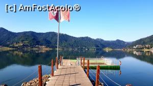 [P11] Pontonul din față-pe aici am coborât pentru baie în lac (există o scară la capătul lui)  » foto by Alina Roxana
 - 
<span class="allrVoted glyphicon glyphicon-heart hidden" id="av1003051"></span>
<a class="m-l-10 hidden" id="sv1003051" onclick="voting_Foto_DelVot(,1003051,12551)" role="button">șterge vot <span class="glyphicon glyphicon-remove"></span></a>
<a id="v91003051" class=" c-red"  onclick="voting_Foto_SetVot(1003051)" role="button"><span class="glyphicon glyphicon-heart-empty"></span> <b>LIKE</b> = Votează poza</a> <img class="hidden"  id="f1003051W9" src="/imagini/loader.gif" border="0" /><span class="AjErrMes hidden" id="e1003051ErM"></span>