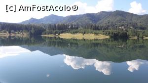 [P07] Poza facuta la 8 dimineata de pe lac » foto by george_gopo
 - 
<span class="allrVoted glyphicon glyphicon-heart hidden" id="av879665"></span>
<a class="m-l-10 hidden" id="sv879665" onclick="voting_Foto_DelVot(,879665,12551)" role="button">șterge vot <span class="glyphicon glyphicon-remove"></span></a>
<a id="v9879665" class=" c-red"  onclick="voting_Foto_SetVot(879665)" role="button"><span class="glyphicon glyphicon-heart-empty"></span> <b>LIKE</b> = Votează poza</a> <img class="hidden"  id="f879665W9" src="/imagini/loader.gif" border="0" /><span class="AjErrMes hidden" id="e879665ErM"></span>
