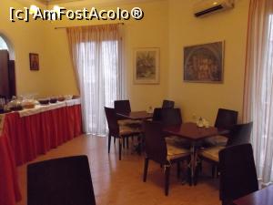[P21] Sala de mese » foto by irinad
 - 
<span class="allrVoted glyphicon glyphicon-heart hidden" id="av821159"></span>
<a class="m-l-10 hidden" id="sv821159" onclick="voting_Foto_DelVot(,821159,12612)" role="button">șterge vot <span class="glyphicon glyphicon-remove"></span></a>
<a id="v9821159" class=" c-red"  onclick="voting_Foto_SetVot(821159)" role="button"><span class="glyphicon glyphicon-heart-empty"></span> <b>LIKE</b> = Votează poza</a> <img class="hidden"  id="f821159W9" src="/imagini/loader.gif" border="0" /><span class="AjErrMes hidden" id="e821159ErM"></span>