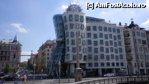 [P01] ''Dancing Building'', singura cladire moderna din zona » foto by roxana.tomina
 - 
<span class="allrVoted glyphicon glyphicon-heart hidden" id="av360463"></span>
<a class="m-l-10 hidden" id="sv360463" onclick="voting_Foto_DelVot(,360463,12615)" role="button">șterge vot <span class="glyphicon glyphicon-remove"></span></a>
<a id="v9360463" class=" c-red"  onclick="voting_Foto_SetVot(360463)" role="button"><span class="glyphicon glyphicon-heart-empty"></span> <b>LIKE</b> = Votează poza</a> <img class="hidden"  id="f360463W9" src="/imagini/loader.gif" border="0" /><span class="AjErrMes hidden" id="e360463ErM"></span>
