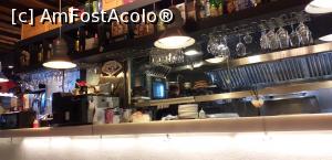 [P32] La Esquina de San Miguel, interior » foto by irinad
 - 
<span class="allrVoted glyphicon glyphicon-heart hidden" id="av1280985"></span>
<a class="m-l-10 hidden" id="sv1280985" onclick="voting_Foto_DelVot(,1280985,12730)" role="button">șterge vot <span class="glyphicon glyphicon-remove"></span></a>
<a id="v91280985" class=" c-red"  onclick="voting_Foto_SetVot(1280985)" role="button"><span class="glyphicon glyphicon-heart-empty"></span> <b>LIKE</b> = Votează poza</a> <img class="hidden"  id="f1280985W9" src="/imagini/loader.gif" border="0" /><span class="AjErrMes hidden" id="e1280985ErM"></span>