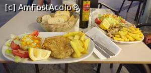 [P42] Paraiso del Jamón, peşte cu cartofi şi salată » foto by irinad
 - 
<span class="allrVoted glyphicon glyphicon-heart hidden" id="av1280995"></span>
<a class="m-l-10 hidden" id="sv1280995" onclick="voting_Foto_DelVot(,1280995,12730)" role="button">șterge vot <span class="glyphicon glyphicon-remove"></span></a>
<a id="v91280995" class=" c-red"  onclick="voting_Foto_SetVot(1280995)" role="button"><span class="glyphicon glyphicon-heart-empty"></span> <b>LIKE</b> = Votează poza</a> <img class="hidden"  id="f1280995W9" src="/imagini/loader.gif" border="0" /><span class="AjErrMes hidden" id="e1280995ErM"></span>