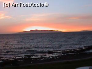 [P01] O zi şi o noapte în La Gomera - apus de soare peste La Gomera văzut de pe faleza din Playa de las Americas » foto by nicole33
 - 
<span class="allrVoted glyphicon glyphicon-heart hidden" id="av846562"></span>
<a class="m-l-10 hidden" id="sv846562" onclick="voting_Foto_DelVot(,846562,12735)" role="button">șterge vot <span class="glyphicon glyphicon-remove"></span></a>
<a id="v9846562" class=" c-red"  onclick="voting_Foto_SetVot(846562)" role="button"><span class="glyphicon glyphicon-heart-empty"></span> <b>LIKE</b> = Votează poza</a> <img class="hidden"  id="f846562W9" src="/imagini/loader.gif" border="0" /><span class="AjErrMes hidden" id="e846562ErM"></span>