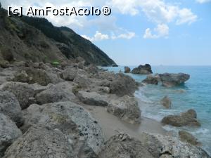 [P21] Megali Petra - bucatele de plaja printre stanci » foto by Pușcașu Marin
 - 
<span class="allrVoted glyphicon glyphicon-heart hidden" id="av949163"></span>
<a class="m-l-10 hidden" id="sv949163" onclick="voting_Foto_DelVot(,949163,12776)" role="button">șterge vot <span class="glyphicon glyphicon-remove"></span></a>
<a id="v9949163" class=" c-red"  onclick="voting_Foto_SetVot(949163)" role="button"><span class="glyphicon glyphicon-heart-empty"></span> <b>LIKE</b> = Votează poza</a> <img class="hidden"  id="f949163W9" src="/imagini/loader.gif" border="0" /><span class="AjErrMes hidden" id="e949163ErM"></span>