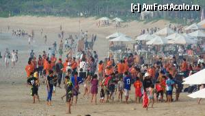 [P07] Jimbarran Beach seara - am prins o sarbatoare Hindu » foto by danadineata
 - 
<span class="allrVoted glyphicon glyphicon-heart hidden" id="av368931"></span>
<a class="m-l-10 hidden" id="sv368931" onclick="voting_Foto_DelVot(,368931,12798)" role="button">șterge vot <span class="glyphicon glyphicon-remove"></span></a>
<a id="v9368931" class=" c-red"  onclick="voting_Foto_SetVot(368931)" role="button"><span class="glyphicon glyphicon-heart-empty"></span> <b>LIKE</b> = Votează poza</a> <img class="hidden"  id="f368931W9" src="/imagini/loader.gif" border="0" /><span class="AjErrMes hidden" id="e368931ErM"></span>