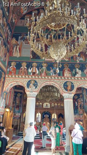 [P23] Biserica nouă - interiorul » foto by Carmen Ion
 - 
<span class="allrVoted glyphicon glyphicon-heart hidden" id="av1462197"></span>
<a class="m-l-10 hidden" id="sv1462197" onclick="voting_Foto_DelVot(,1462197,12834)" role="button">șterge vot <span class="glyphicon glyphicon-remove"></span></a>
<a id="v91462197" class=" c-red"  onclick="voting_Foto_SetVot(1462197)" role="button"><span class="glyphicon glyphicon-heart-empty"></span> <b>LIKE</b> = Votează poza</a> <img class="hidden"  id="f1462197W9" src="/imagini/loader.gif" border="0" /><span class="AjErrMes hidden" id="e1462197ErM"></span>