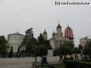 [P13] Catedrala Mitropolitană - punct de atracție religioasă în Iași.  » foto by tata123 🔱
 - 
<span class="allrVoted glyphicon glyphicon-heart hidden" id="av669560"></span>
<a class="m-l-10 hidden" id="sv669560" onclick="voting_Foto_DelVot(,669560,12895)" role="button">șterge vot <span class="glyphicon glyphicon-remove"></span></a>
<a id="v9669560" class=" c-red"  onclick="voting_Foto_SetVot(669560)" role="button"><span class="glyphicon glyphicon-heart-empty"></span> <b>LIKE</b> = Votează poza</a> <img class="hidden"  id="f669560W9" src="/imagini/loader.gif" border="0" /><span class="AjErrMes hidden" id="e669560ErM"></span>