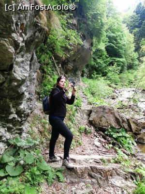 [P14] Sotia mea fascinata de poze. » foto by VasiuM
 - 
<span class="allrVoted glyphicon glyphicon-heart hidden" id="av1167227"></span>
<a class="m-l-10 hidden" id="sv1167227" onclick="voting_Foto_DelVot(,1167227,12947)" role="button">șterge vot <span class="glyphicon glyphicon-remove"></span></a>
<a id="v91167227" class=" c-red"  onclick="voting_Foto_SetVot(1167227)" role="button"><span class="glyphicon glyphicon-heart-empty"></span> <b>LIKE</b> = Votează poza</a> <img class="hidden"  id="f1167227W9" src="/imagini/loader.gif" border="0" /><span class="AjErrMes hidden" id="e1167227ErM"></span>