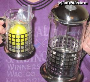 [P03] Cana mare si cealalta ceasca. Din pacate asta e cea sparta! Lumanarelele sunt superbe!  » foto by Zoazore
 - 
<span class="allrVoted glyphicon glyphicon-heart hidden" id="av504174"></span>
<a class="m-l-10 hidden" id="sv504174" onclick="voting_Foto_DelVot(,504174,13023)" role="button">șterge vot <span class="glyphicon glyphicon-remove"></span></a>
<a id="v9504174" class=" c-red"  onclick="voting_Foto_SetVot(504174)" role="button"><span class="glyphicon glyphicon-heart-empty"></span> <b>LIKE</b> = Votează poza</a> <img class="hidden"  id="f504174W9" src="/imagini/loader.gif" border="0" /><span class="AjErrMes hidden" id="e504174ErM"></span>