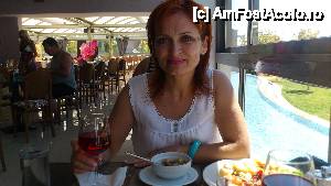 [P02] luam pranzul » foto by Svetlana
 - 
<span class="allrVoted glyphicon glyphicon-heart hidden" id="av475377"></span>
<a class="m-l-10 hidden" id="sv475377" onclick="voting_Foto_DelVot(,475377,13054)" role="button">șterge vot <span class="glyphicon glyphicon-remove"></span></a>
<a id="v9475377" class=" c-red"  onclick="voting_Foto_SetVot(475377)" role="button"><span class="glyphicon glyphicon-heart-empty"></span> <b>LIKE</b> = Votează poza</a> <img class="hidden"  id="f475377W9" src="/imagini/loader.gif" border="0" /><span class="AjErrMes hidden" id="e475377ErM"></span>