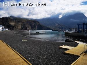 [P40] Puerto de la Nieves; plaja mare și portul, în plan îndepărtat » foto by crismis
 - 
<span class="allrVoted glyphicon glyphicon-heart hidden" id="av1287657"></span>
<a class="m-l-10 hidden" id="sv1287657" onclick="voting_Foto_DelVot(,1287657,13127)" role="button">șterge vot <span class="glyphicon glyphicon-remove"></span></a>
<a id="v91287657" class=" c-red"  onclick="voting_Foto_SetVot(1287657)" role="button"><span class="glyphicon glyphicon-heart-empty"></span> <b>LIKE</b> = Votează poza</a> <img class="hidden"  id="f1287657W9" src="/imagini/loader.gif" border="0" /><span class="AjErrMes hidden" id="e1287657ErM"></span>
