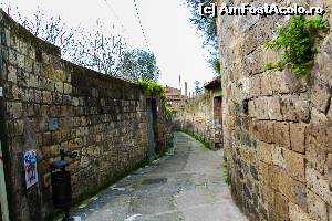 [P06] Stradute mici ce ne duc spre zona turistica a orasului » foto by DOINITA
 - 
<span class="allrVoted glyphicon glyphicon-heart hidden" id="av608140"></span>
<a class="m-l-10 hidden" id="sv608140" onclick="voting_Foto_DelVot(,608140,13144)" role="button">șterge vot <span class="glyphicon glyphicon-remove"></span></a>
<a id="v9608140" class=" c-red"  onclick="voting_Foto_SetVot(608140)" role="button"><span class="glyphicon glyphicon-heart-empty"></span> <b>LIKE</b> = Votează poza</a> <img class="hidden"  id="f608140W9" src="/imagini/loader.gif" border="0" /><span class="AjErrMes hidden" id="e608140ErM"></span>