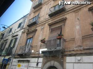 [P03] Cladiri vechi in Sorento » foto by bica adriana
 - 
<span class="allrVoted glyphicon glyphicon-heart hidden" id="av690676"></span>
<a class="m-l-10 hidden" id="sv690676" onclick="voting_Foto_DelVot(,690676,13144)" role="button">șterge vot <span class="glyphicon glyphicon-remove"></span></a>
<a id="v9690676" class=" c-red"  onclick="voting_Foto_SetVot(690676)" role="button"><span class="glyphicon glyphicon-heart-empty"></span> <b>LIKE</b> = Votează poza</a> <img class="hidden"  id="f690676W9" src="/imagini/loader.gif" border="0" /><span class="AjErrMes hidden" id="e690676ErM"></span>