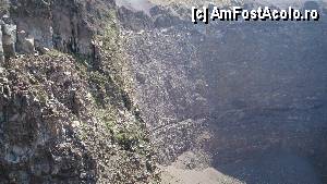 [P07] Crater Vezuviu, imens...  » foto by CristinaBr
 - 
<span class="allrVoted glyphicon glyphicon-heart hidden" id="av382790"></span>
<a class="m-l-10 hidden" id="sv382790" onclick="voting_Foto_DelVot(,382790,13144)" role="button">șterge vot <span class="glyphicon glyphicon-remove"></span></a>
<a id="v9382790" class=" c-red"  onclick="voting_Foto_SetVot(382790)" role="button"><span class="glyphicon glyphicon-heart-empty"></span> <b>LIKE</b> = Votează poza</a> <img class="hidden"  id="f382790W9" src="/imagini/loader.gif" border="0" /><span class="AjErrMes hidden" id="e382790ErM"></span>