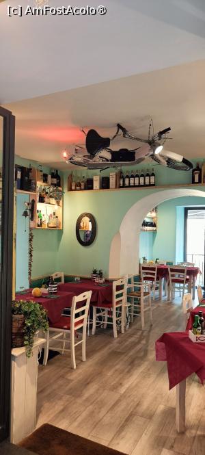 [P30] Interior local - Sorrento. » foto by tata123 🔱
 - 
<span class="allrVoted glyphicon glyphicon-heart hidden" id="av1531107"></span>
<a class="m-l-10 hidden" id="sv1531107" onclick="voting_Foto_DelVot(,1531107,13144)" role="button">șterge vot <span class="glyphicon glyphicon-remove"></span></a>
<a id="v91531107" class=" c-red"  onclick="voting_Foto_SetVot(1531107)" role="button"><span class="glyphicon glyphicon-heart-empty"></span> <b>LIKE</b> = Votează poza</a> <img class="hidden"  id="f1531107W9" src="/imagini/loader.gif" border="0" /><span class="AjErrMes hidden" id="e1531107ErM"></span>